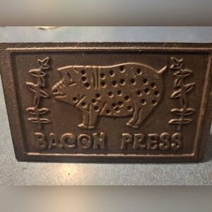 Cast Iron Bacon Press - Black